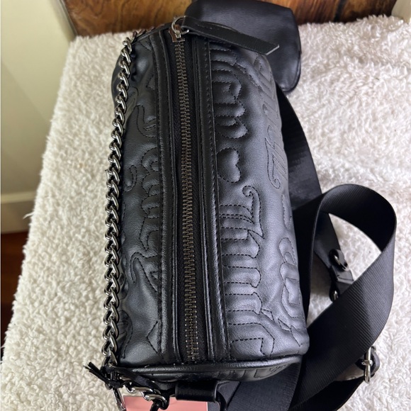 Juicy Couture set 2 Black Quilted Barrel Crossbody Bag/ID Card Wallet $80 NWT - Picture 8 of 10